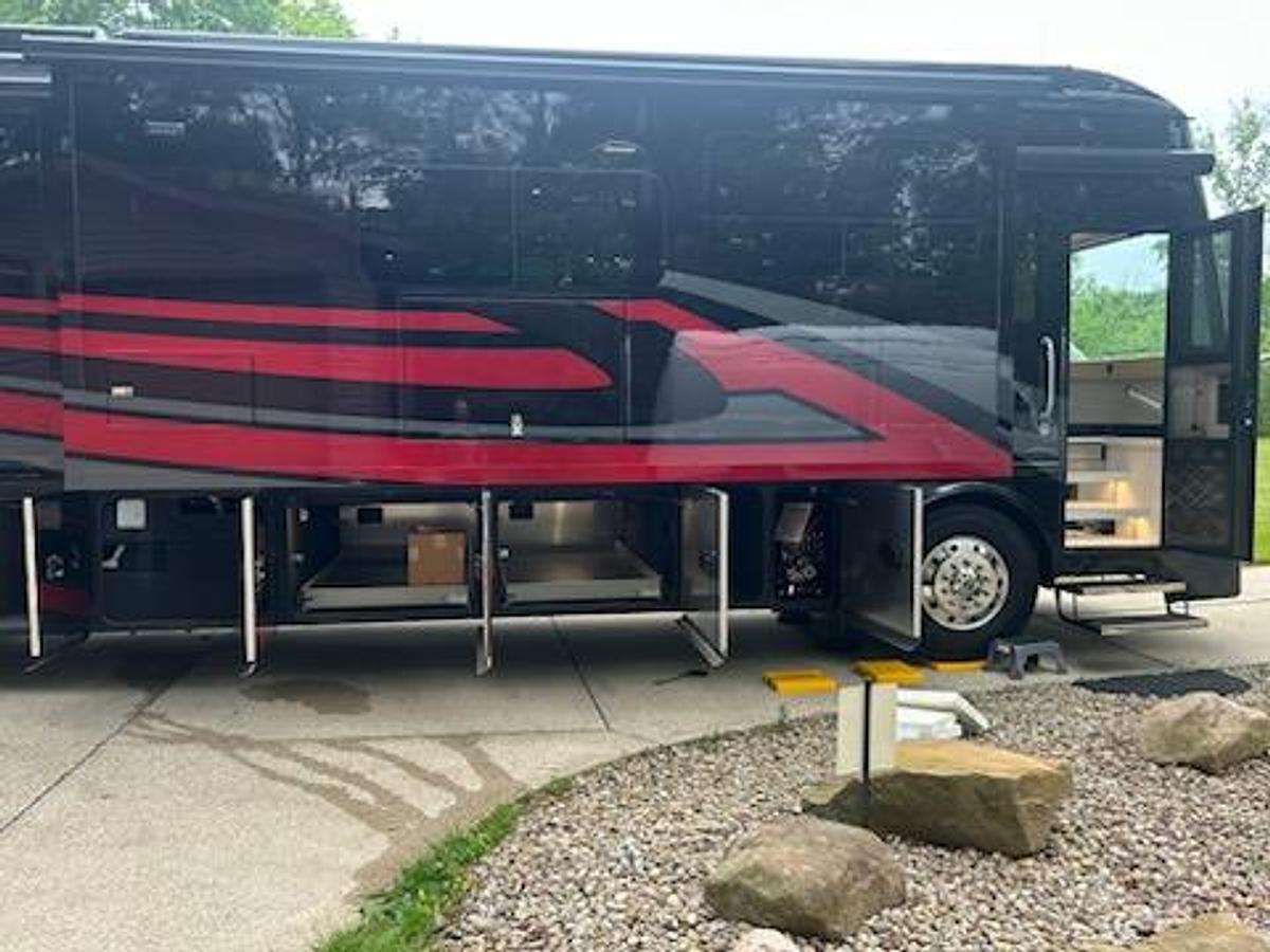 Used 2024 Tiffin Phaeton 40IH Class A Motorhome