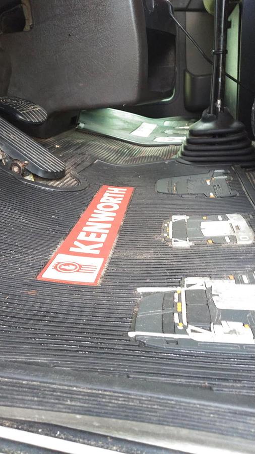 Used 2016 Kenworth T800 Dump Truck