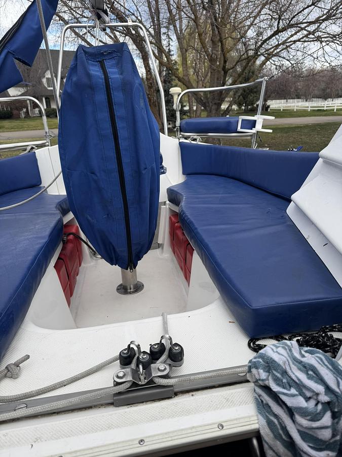 Used 2004 MacGregor 26m Sailboat