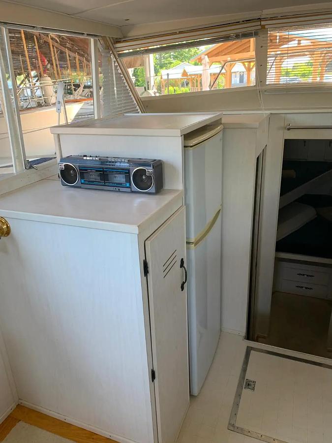 Used 1972 Chris Craft Commander 42ft