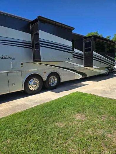 Used 2018 Forest River Berkshire XLT 45A