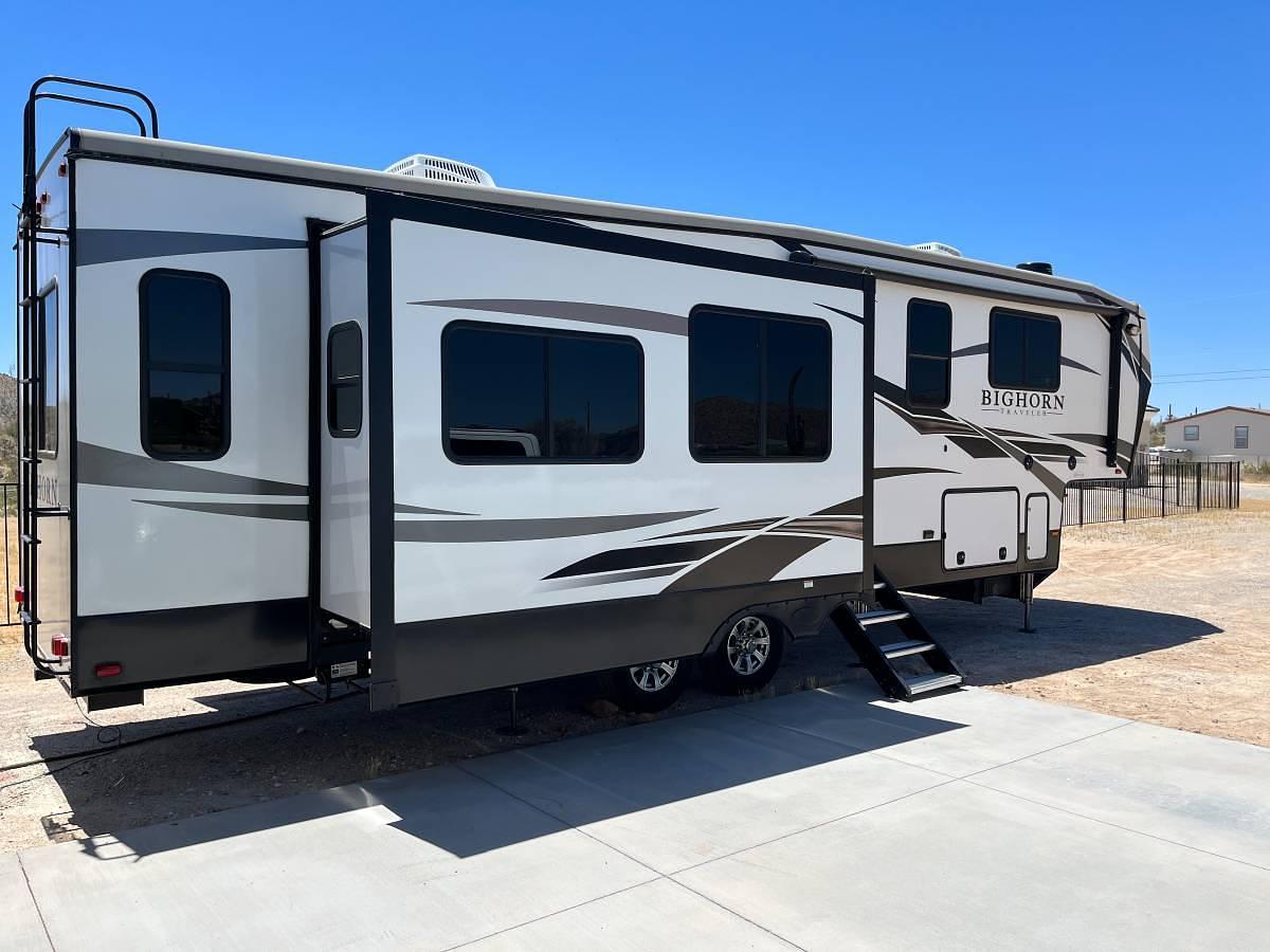 Used 2021 BigHorn Traveler Fifth Wheel