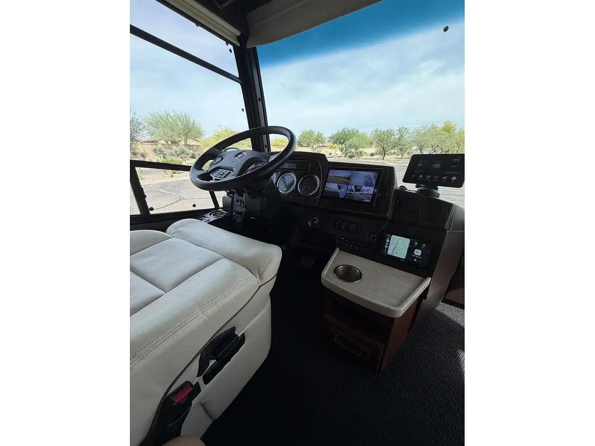 Used 2015 Winnebago Itasca Ellipse 42HD