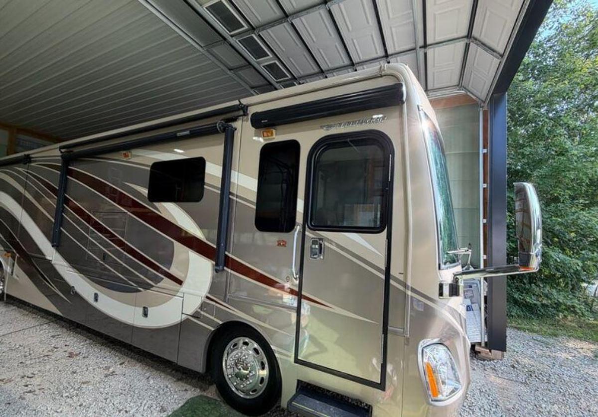 Used 2015 Fleetwood Discovery 40E Class A Diesel Motorhome