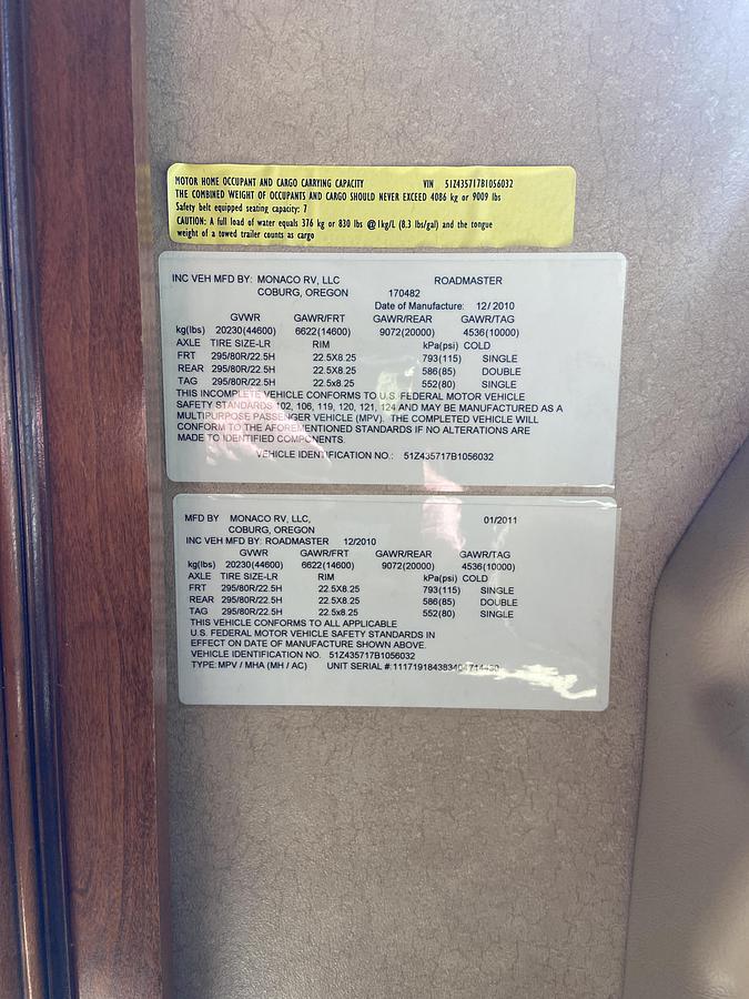 Used 2011 Monaco Camelot 43PKQ Class A Motorhome