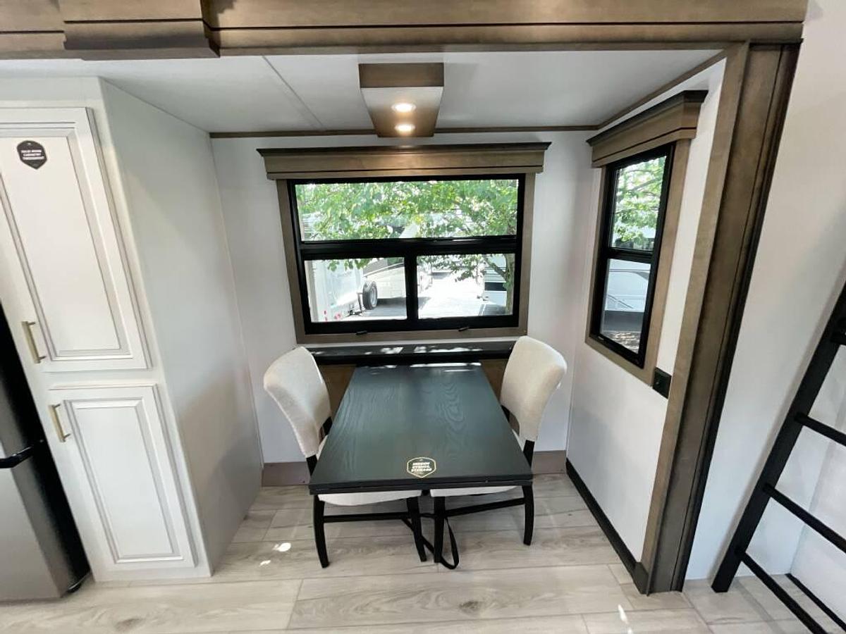 Used 2025 Keystone Montana 3915TB