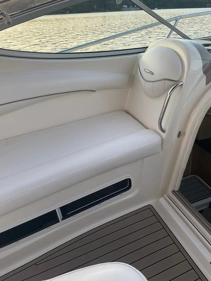 Used 2001 Maxum Marine Cabin Cruiser 27'