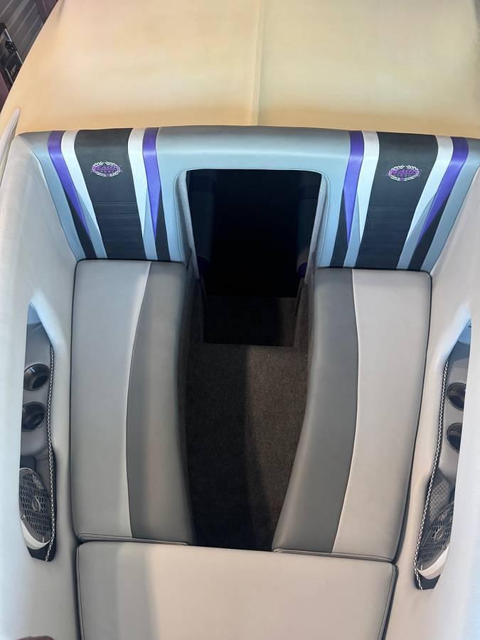 Used 2000 Magic 29 Wizard Performance Boat