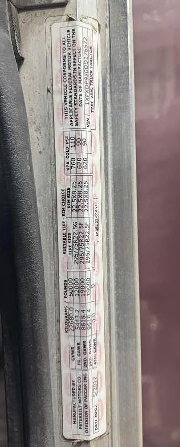 Used 2013 Peterbilt 389 Sleeper Semi Truck