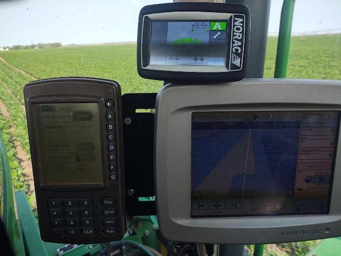 Used 1998 JOHN DEERE 4700