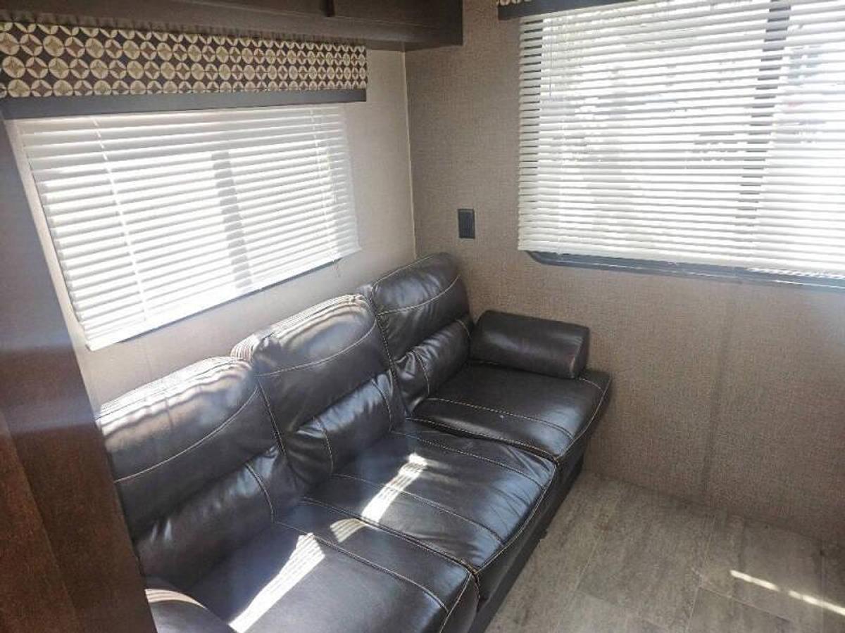Used 2018 KZ Sportsman Travel Trailer