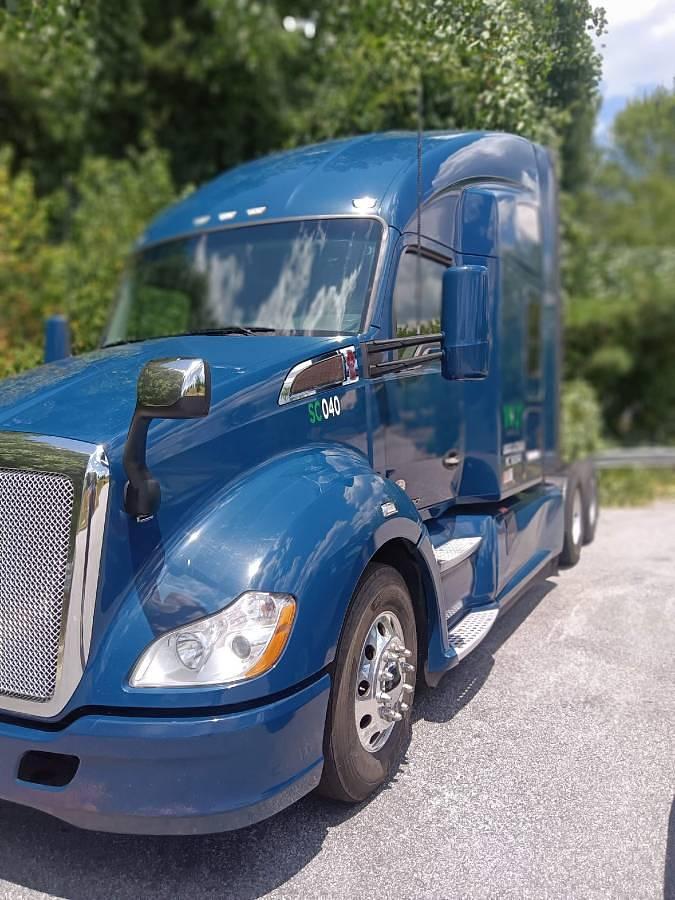 Used 2021 Kenworth T680