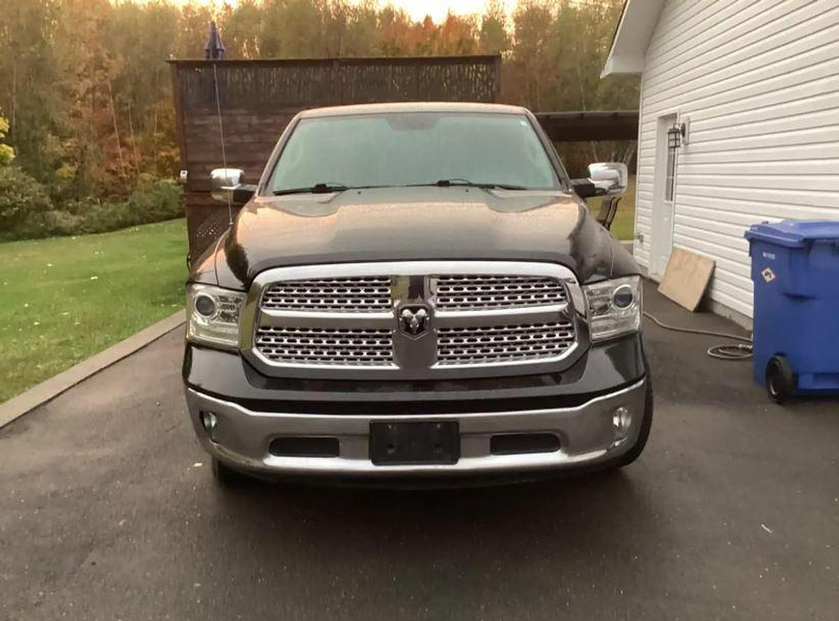 Used 2018 RAM 1500 Laramie Crew Cab SWB 4WD