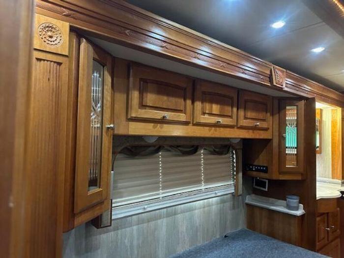 Used 2005 Holiday Rambler Navigator 45PBT