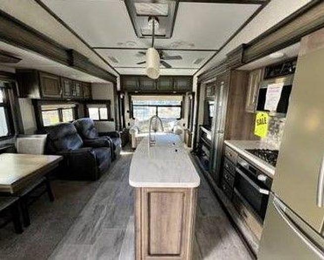 Used 2020 Keystone Montana 3721RL