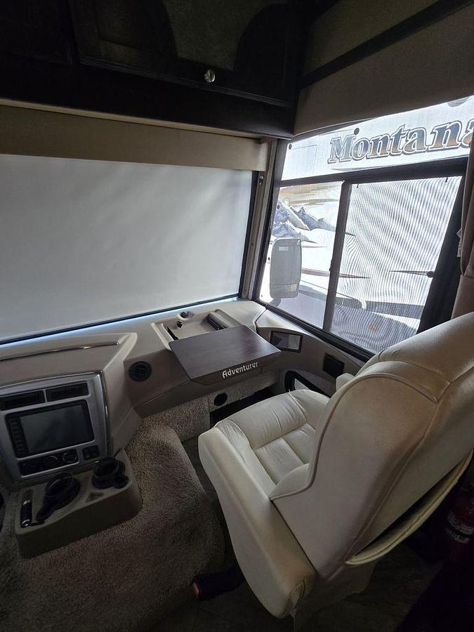 Used 2016 Winnebago Adventurer 38Q