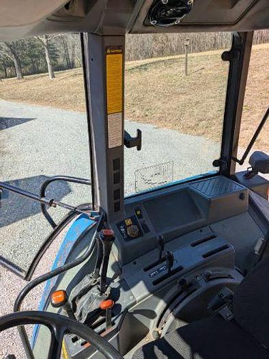 Used 1996 NEW HOLLAND 5640