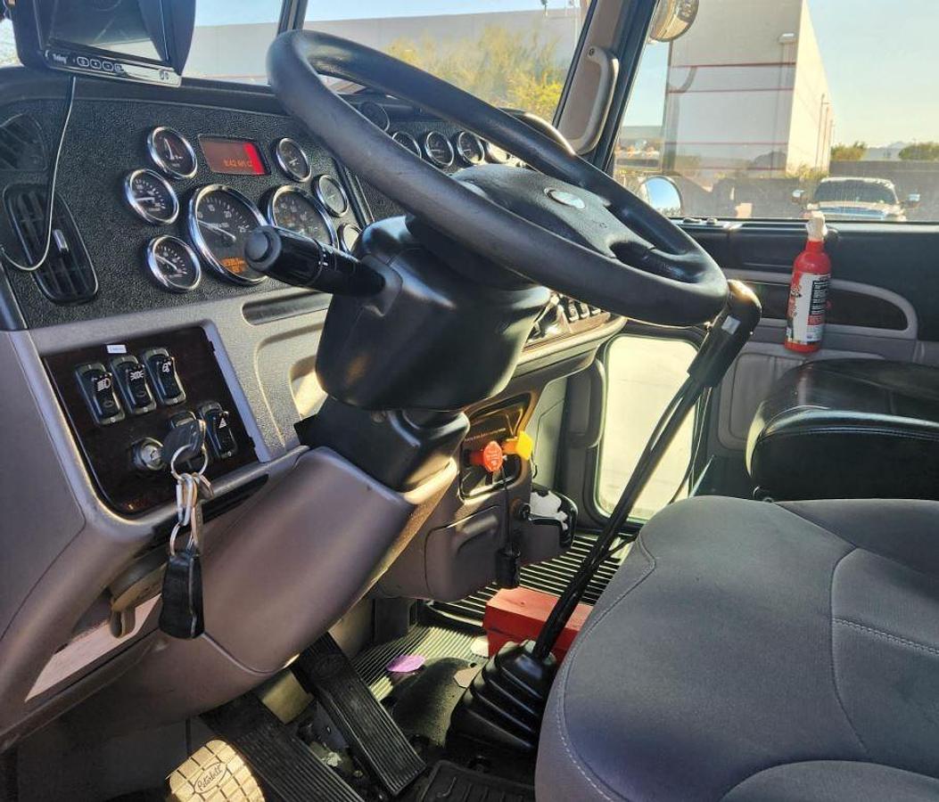 Used 2020 Peterbilt 389