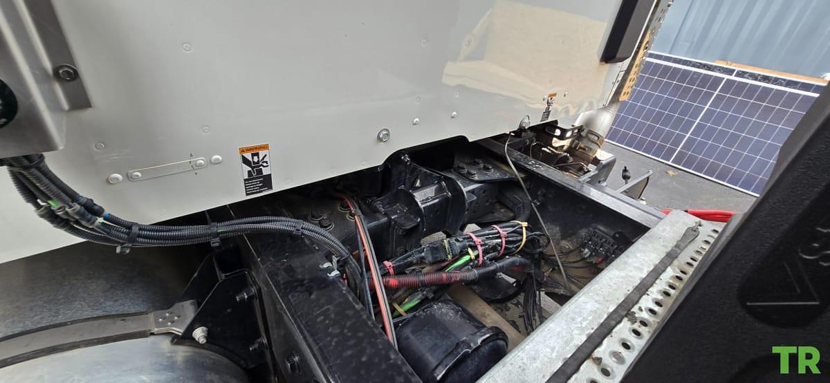 Used 2024 Kenworth T880