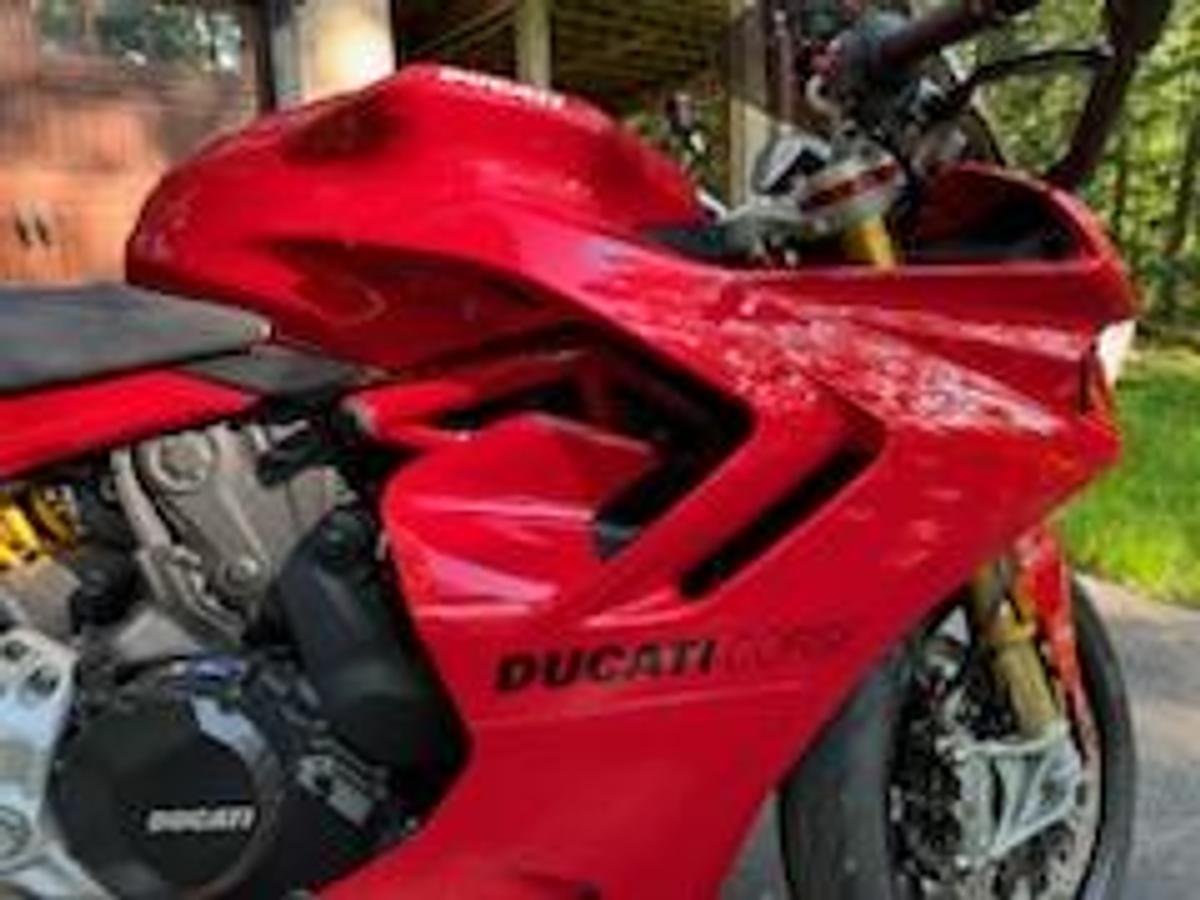 Used 2023 Ducati Supersport 950 S