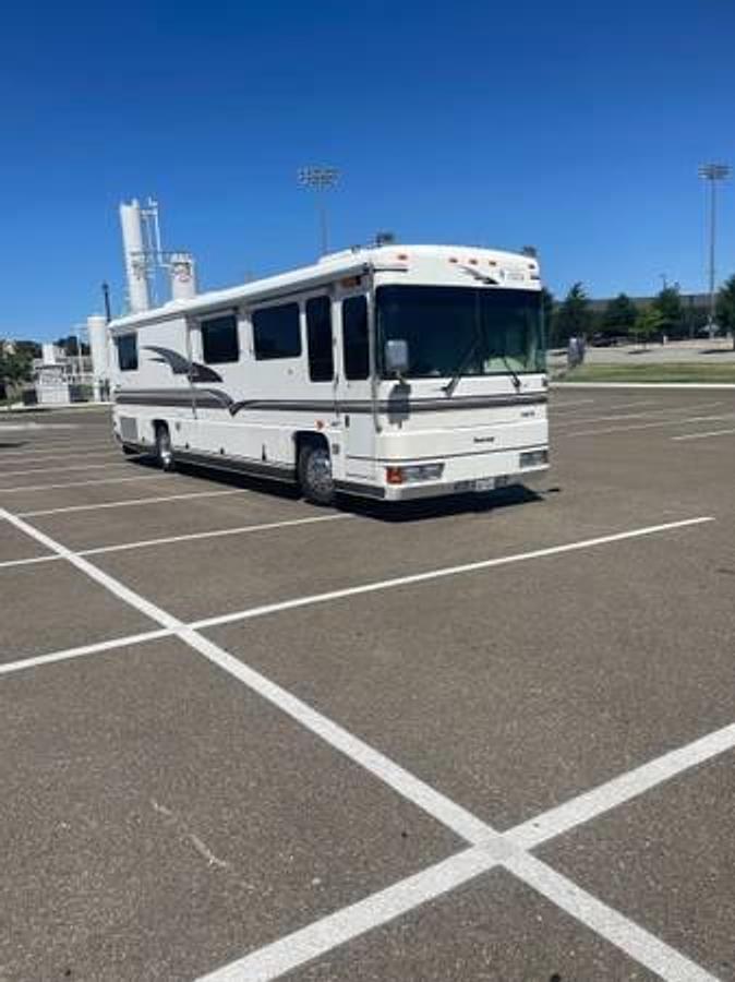 Used 1996 Foretravel U270 36' Class A Diesel Pusher