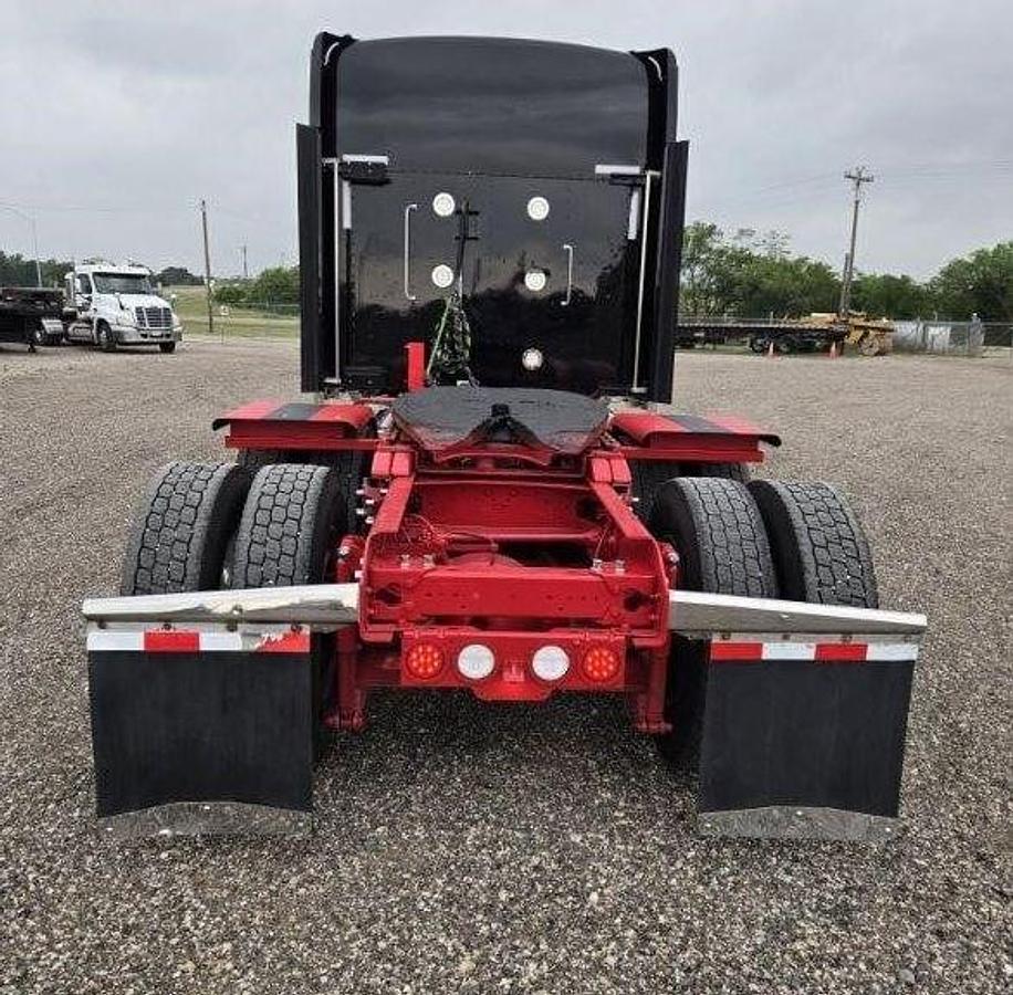 Used 2021 Kenworth W900