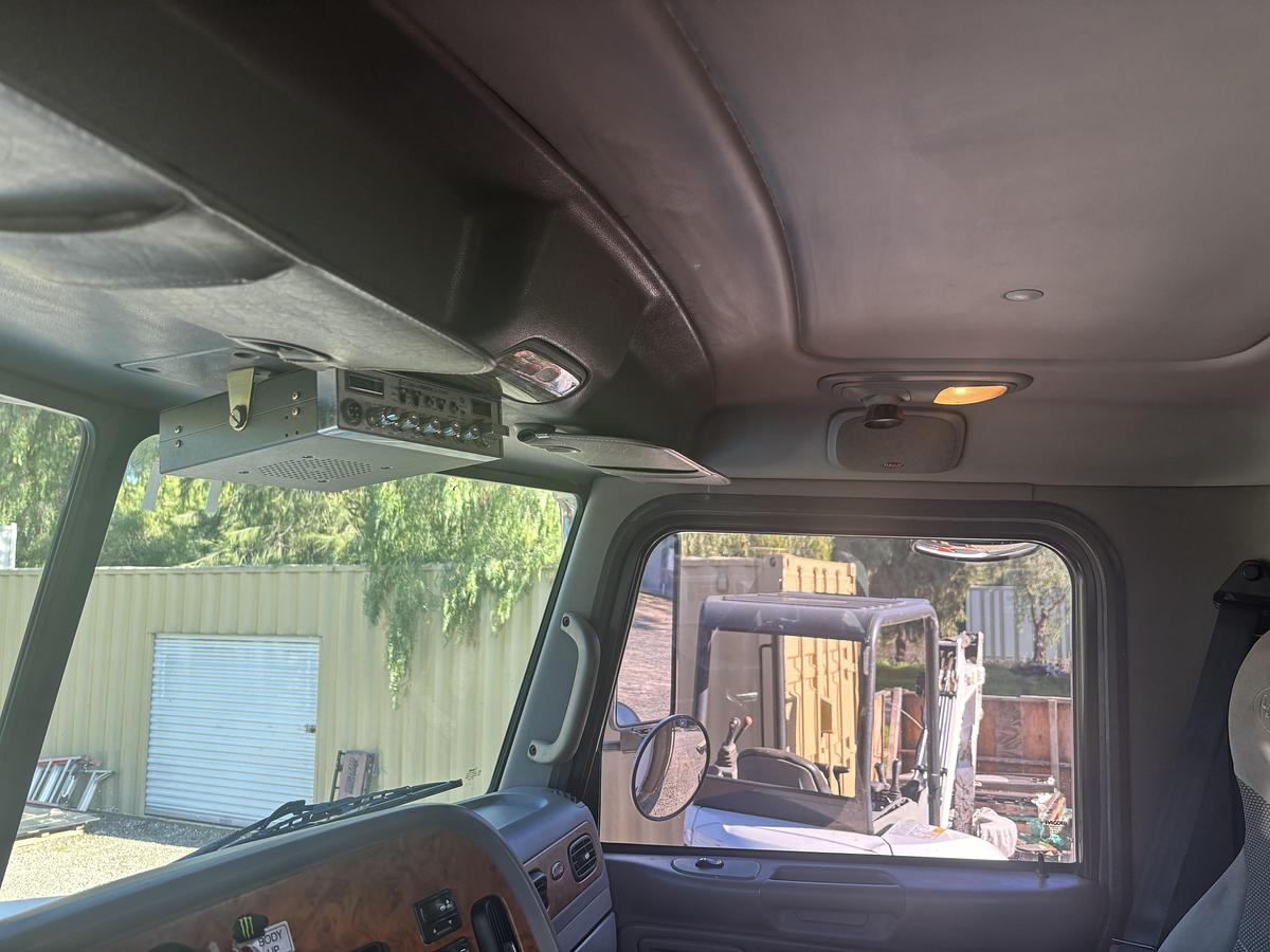 Used 2009 Peterbilt 386 Dump Truck