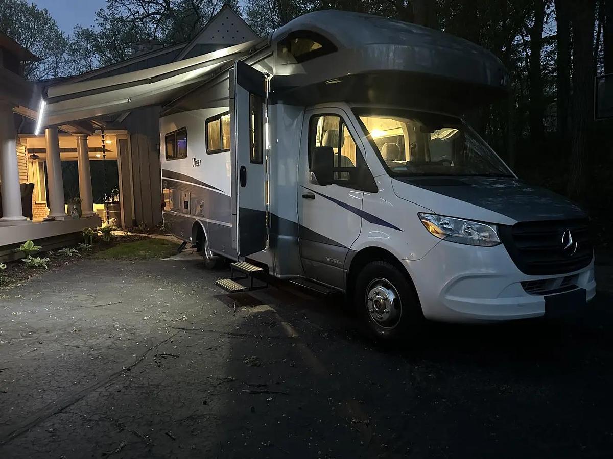 Used 2020 Winnebago View 24J