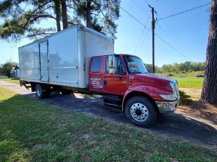 Used 2006 INTERNATIONAL 4300 Box Truck