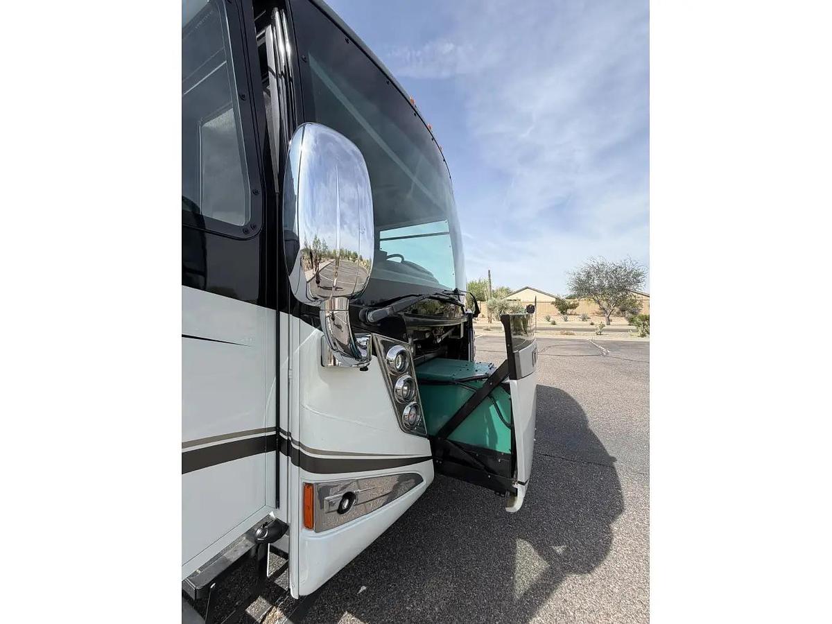 Used 2015 Winnebago Itasca Ellipse 42HD