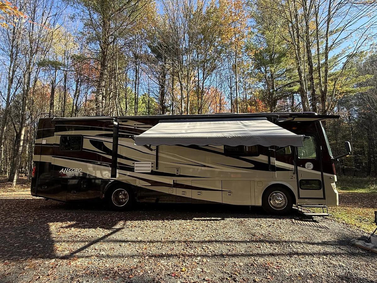 Used 2012 Tiffin Allegro Red 34QFA