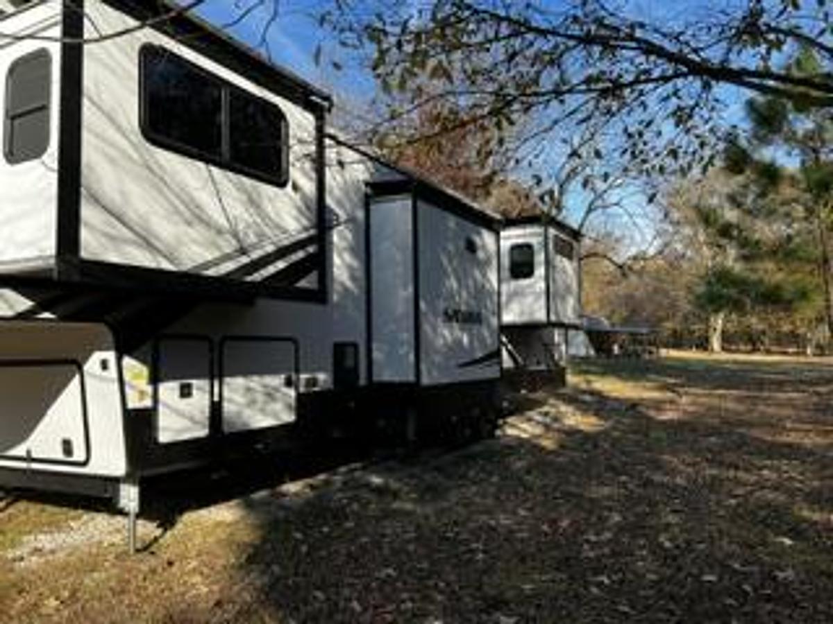 Used 2021 Forest River Sierra Luxury 391FLRB