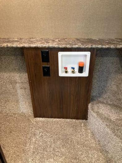 Used 2015 Keystone Montana Mountaineer