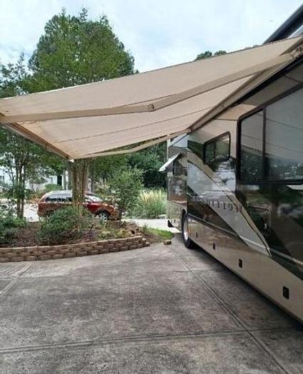 Used 2004 American Coach American Tradition 40J