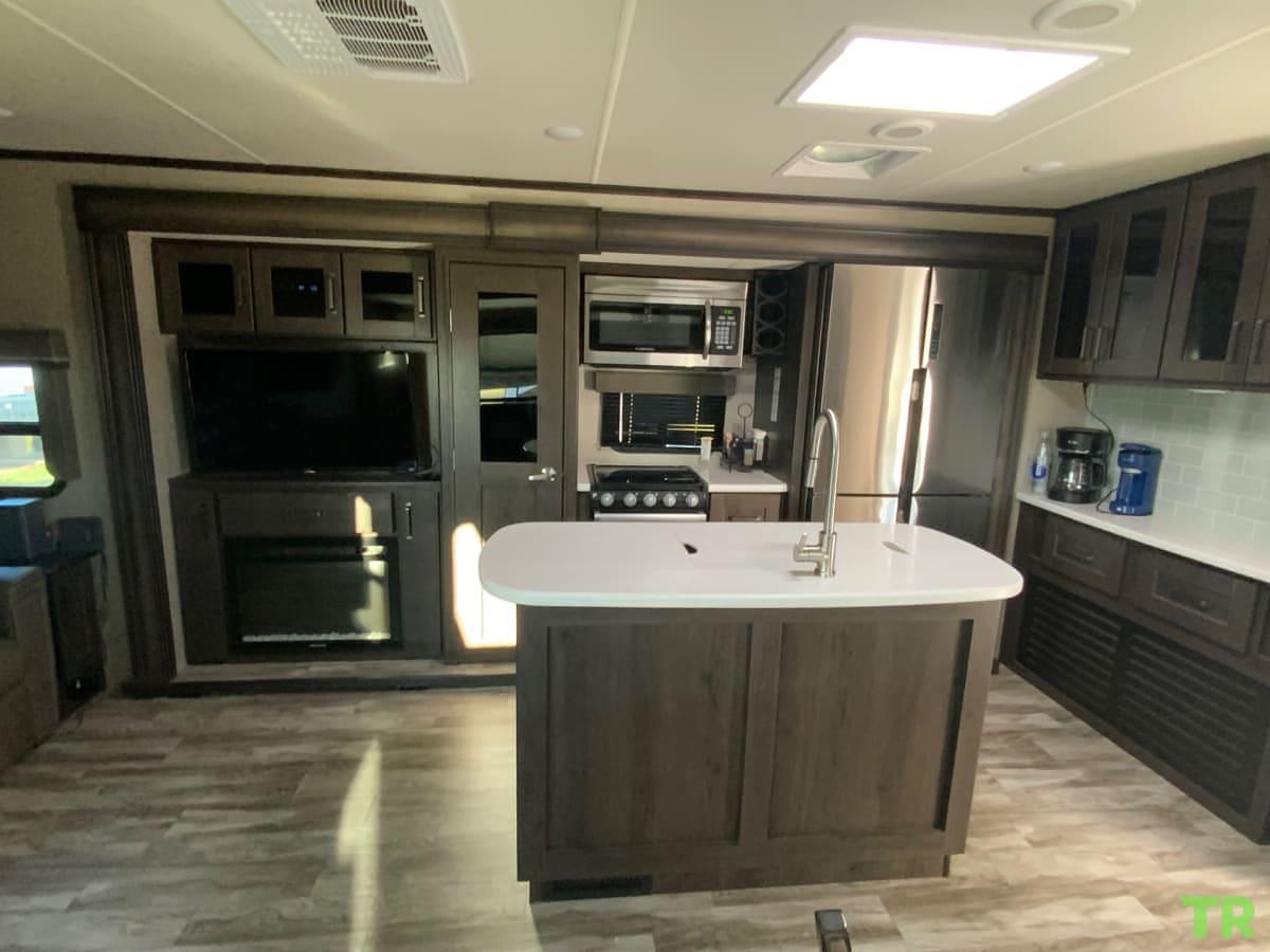 Used 2022 Grand Design Reflection 315RLTS
