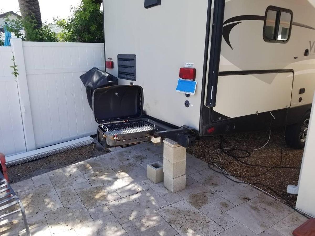 Used 2016 Forest River Vibe Extreme Light Travel Trailer