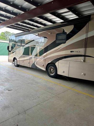 Used 2013 Itasca Meridian 34B