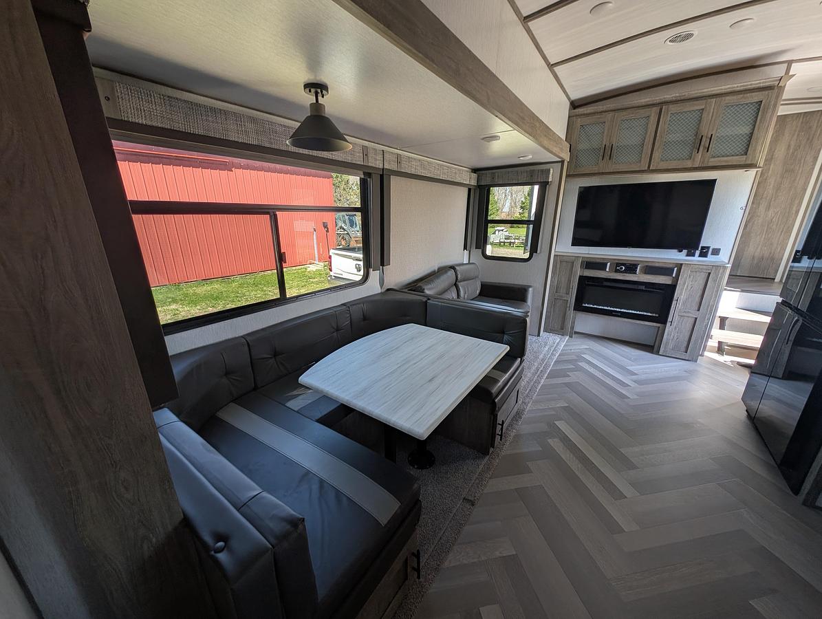 Used 2022 Forest River Salem Hemisphere 356qb