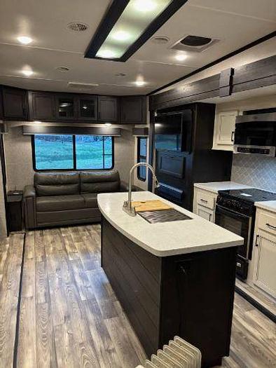 Used 2022 Open Range Highland Ridge 294RLS