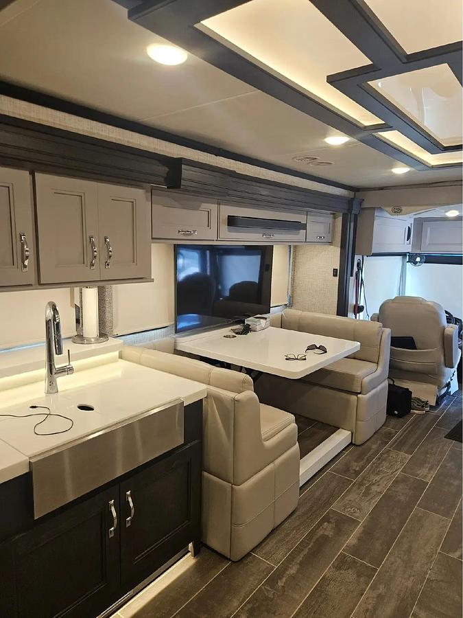 Used 2023 Thor Tuscany 45BX