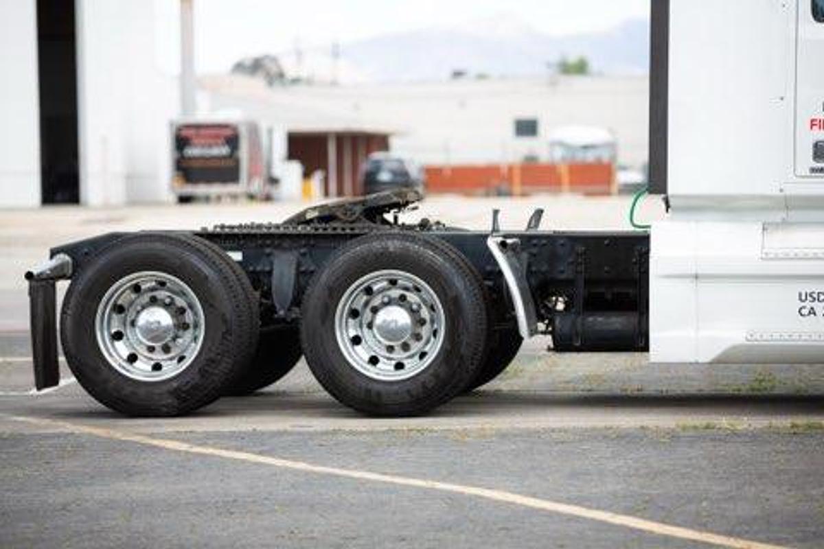 Used 2018 Western Star Sleeper Semi Truck