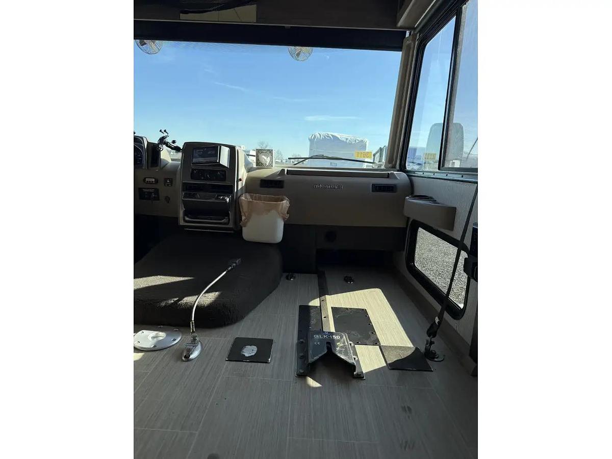 Used 2021 Winnebago Adventurer 30T Class A Motorhome