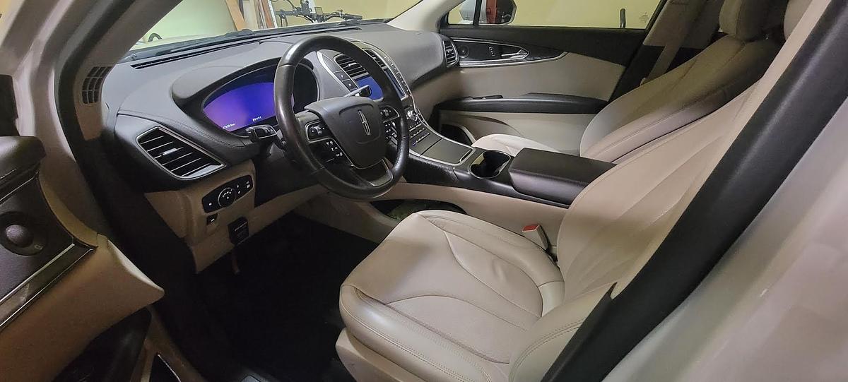 Used 2009 Country Coach Allure 470