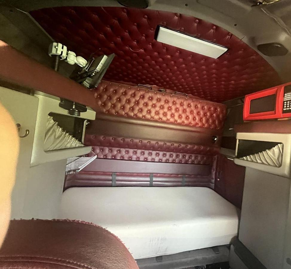 Used 2014 Kenworth T660