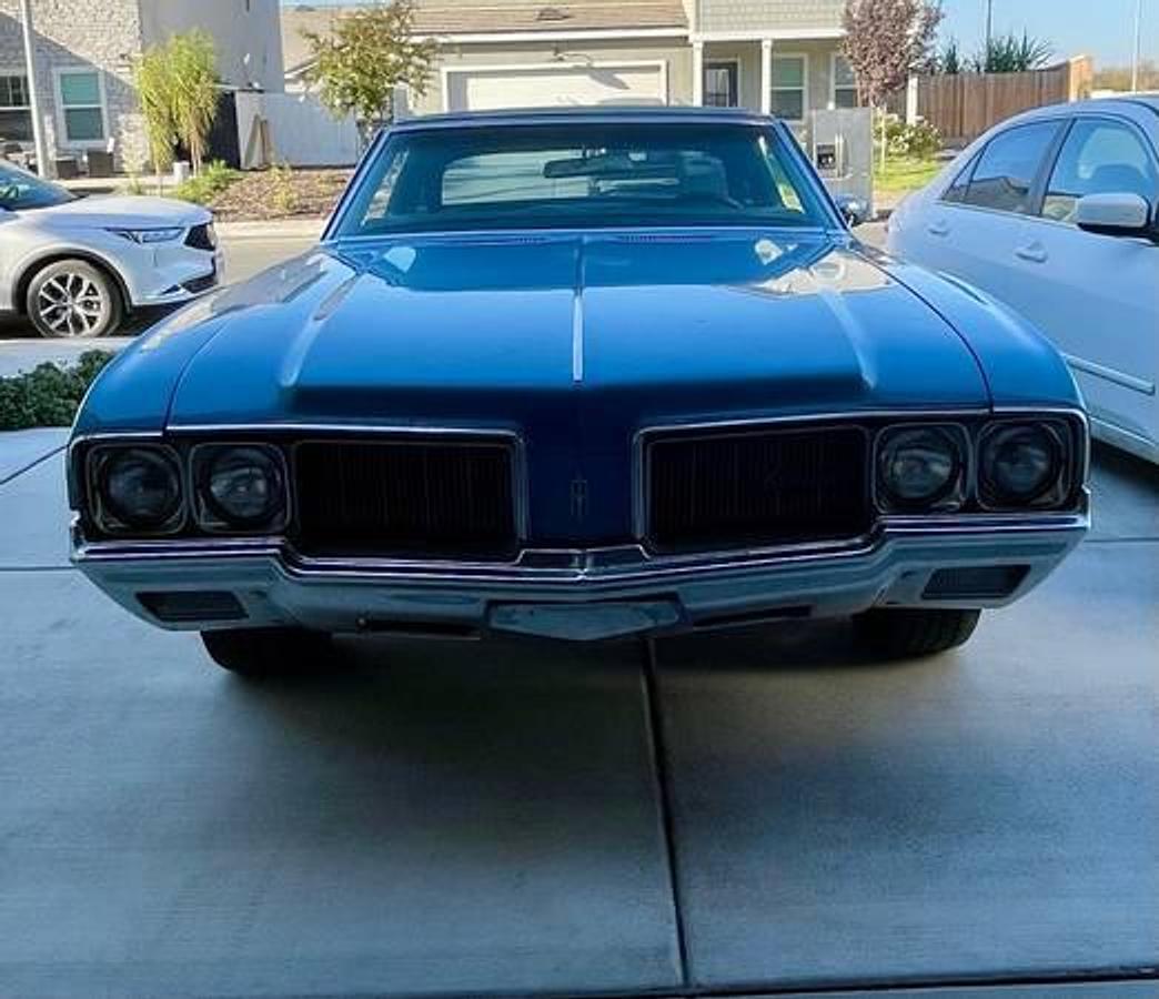 Used 1970 Oldsmobile Cutlass Supreme Holiday Coupe