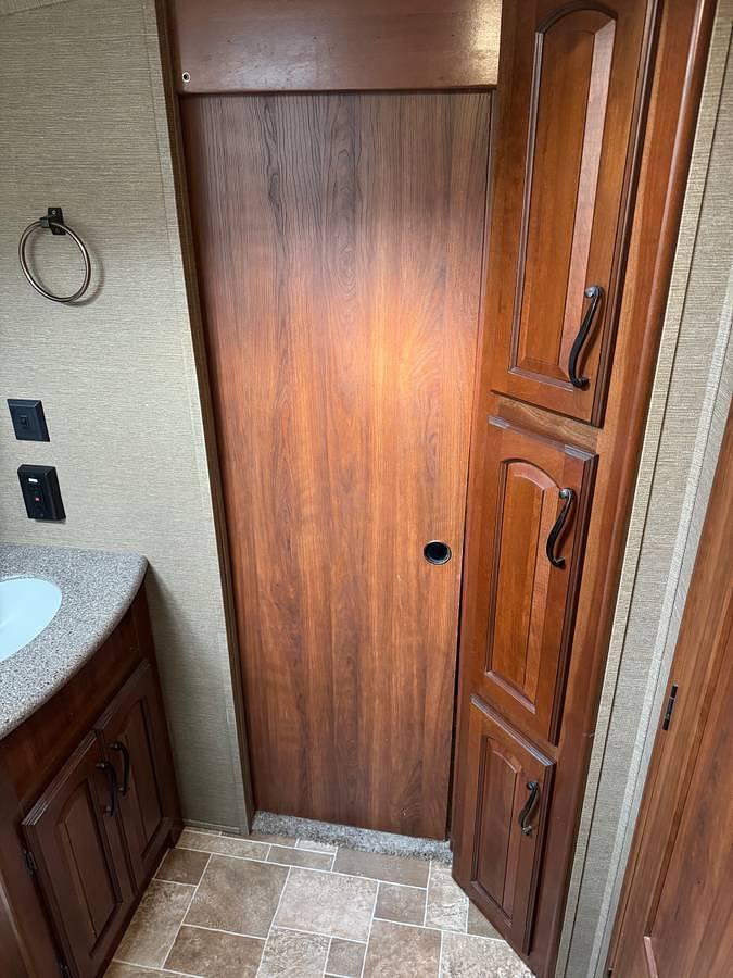 Used 2014 Keystone Montana 3625RE