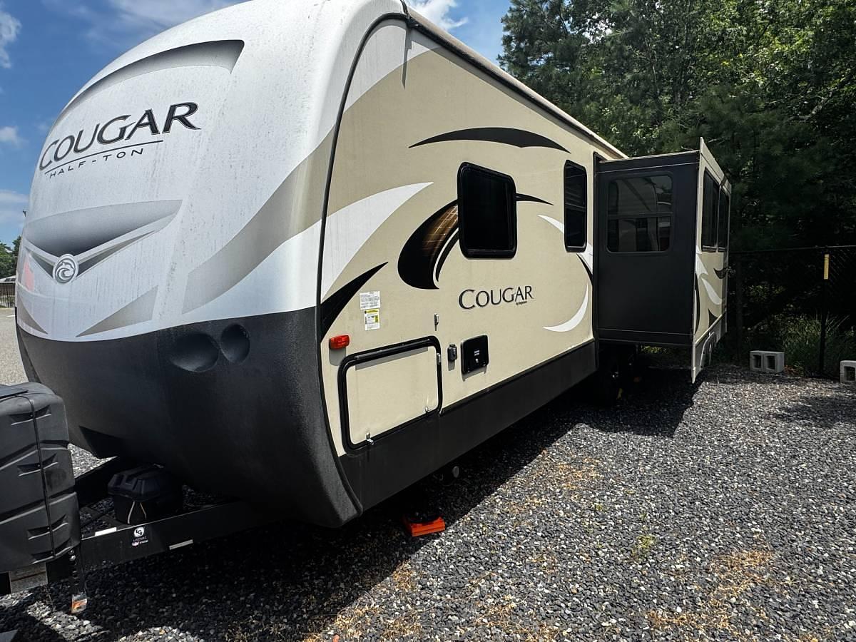 Used 2019 Keystone Cougar 27SAB