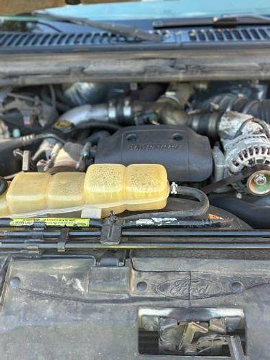 Used 2001 Ford Super Duty F-350 SRW XLT