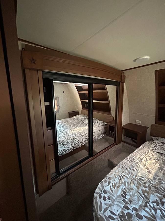 Used 2015 Open Range Light 318RLS