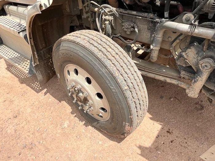 Used 2013 KENWORTH T800